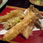 さらしな - 野菜7種の天婦羅（900円）★たらの芽、さつまいも、茄子、椎茸、隠元、などなど。