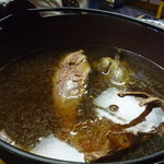 Hamayoshi - 鴨と雉鳩で出汁を取り、醤油で味つけをしてぐつぐつ煮ていきます★