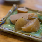 宝来家 - 【小皿（こざら）、煮物（にもの）】、蘿蔔（すゞしろ）