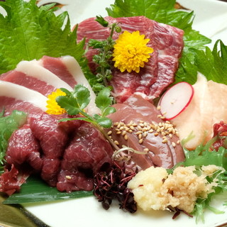 ◆季節の食材◆熊本県産【馬刺し】、贅沢食材の【天婦羅】など