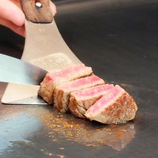 Courses where you can enjoy high-quality Kobe beef and Moriya carefully selected beef start from 6,500 yen.