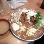 吉祥寺どんぶり 経堂店 - 全部乗せカレー大盛り