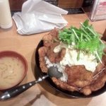 吉祥寺どんぶり 経堂店 - もち豚タレカツ丼破壊王