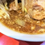 ラーメン二郎 - スープ