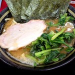 家系ラーメン王道 いしい - チャーシューも安定したようですね