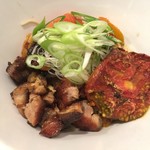 ビアビア - 茄子とトマトのピリ辛和え麺税込850円+ ローストトマト税込150円