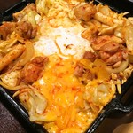 もつ村 - チーズタッカルビ　1280円（税込1408円）