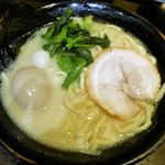 壱角家 - 家系ラーメン（塩）730円（味玉：クーポン／ライス食べ放題：18時まで）