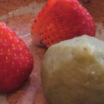 蔵王四季のホテル - ２０１１・ずんだ餅の苺添え♪