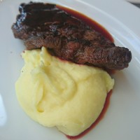 37 Steakhouse & Bar - 