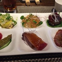 施家菜 - 前菜(イベリコ豚のスペアリブ、焼豚、イベリコ豚豚トロの焼豚、大山鶏の蒸し物、大連な海月、皮蛋)