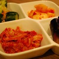 焼肉うしごろ 西麻布本店 - キムチ盛り
