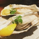 Umeshu Toiro Serufisshu - 牡蠣の白ワイン蒸し