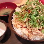 Shimokitazawadomburi - 冷しゃぶ丼飯超盛り肉増し\1040