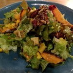 Embassy Cafe & Dining - 季節野菜のサラダ　ハーフ