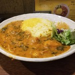 SPICY CURRY 魯珈 - お麩が味噌汁を連想させる。南インド風ダルカレーのライス大盛