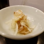 鰻禅 - 玉ねぎと鰹節