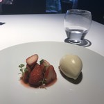 レフェルヴェソンス - ◇1＋1＝1～とちおとめとセロリ、りんどうと酒粕のアイスクリームとスクランブル