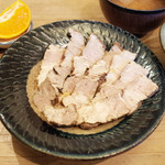 ネマルカフェ - 夜ご飯セット(1500円)の豚の紅茶煮定食