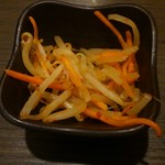 豊かざかり - お通し　534円