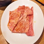 炭火焼肉 ぶち - 和牛ロース1280円。