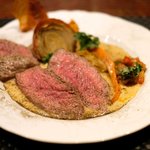 プールトワ - ランチコース 1900円 の希少部位、牛イチボ肉のステーキ
