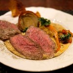 プールトワ - ランチコース 1900円 の希少部位、牛イチボ肉のステーキ