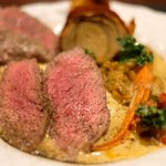 プールトワ - ランチコース 1900円 の希少部位、牛イチボ肉のステーキ