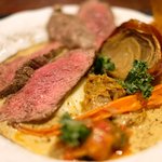 プールトワ - ランチコース 1900円 の希少部位、牛イチボ肉のステーキ