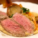 プールトワ - ランチコース 1900円 の希少部位、牛イチボ肉のステーキ