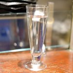 プールトワ - 店内のカウンター席の風景です