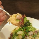 魚の棚パスタバール - ホタルイカと野菜のペペロンチーノ