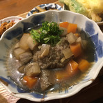 日本酒と和薬膳 ソラマメ食堂 - 根菜スープのチキンハンバーグ