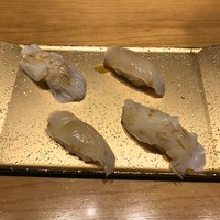 SUSHI TOKYO TEN、 新宿ニュウマン店 - 鮃昆布〆、水蛸