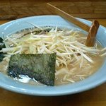 ラーメンショップ - ネギ味噌ラーメン＋中盛り１００円