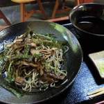 陣馬そば 山下屋