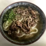 本陣うどん - 肉うどん大盛（550円）