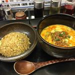 東竜 - 半炒飯＋担々麺