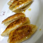 萬里 - 【萬里・横浜・桜木町・野毛・餃子】　日本初の焼餃子(\336)