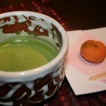 伊東ホテル聚楽　ダイニング　花筏 - デザートは、きちんと点てられたお抹茶と和菓子です！