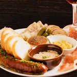 ビストロガニオン