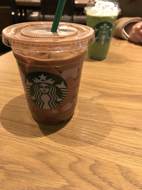 スターバックスコーヒー イオンモール新小松店 小松 カフェ 食べログ スターバックスコーヒー イオンモール新小松店 小松 カフェ 食べログ