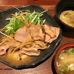 ごはんや農家の台所 - 生姜焼き定食