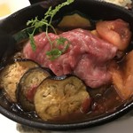 肉バル DENNER-ROIN - 薩摩牛のサーロインすき焼き  トマトがよいアクセント♪