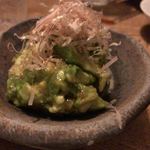 燗アガリ - アボカドと南高梅の和え物