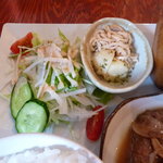 Tsutonkafe - サラダと小鉢