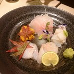 うにと牡蠣と日本酒と 和食バルyou-say - 【今日イチ盛り】白身ばかりだが旨い(^-^)v