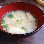 徳平食堂 - 大根と厚揚げ入りの美味しい味噌汁