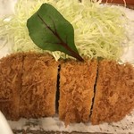とんかつ まい泉 - 箸で切れちゃいます