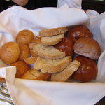 シャトン - パンの種類が４種類に増えました^^